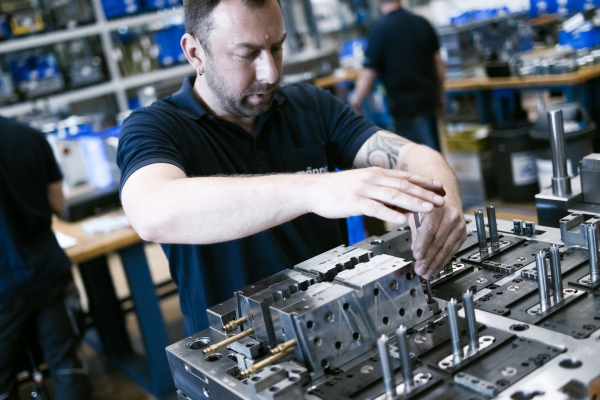 mold-refurbishment-molding-solutions (6)