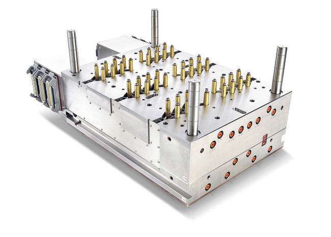 Thermoplay_Duesenseitige_Formhaelfte-53479