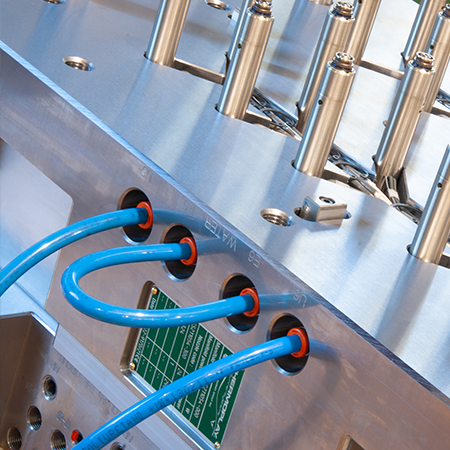 Thermoplay_hot-half_advanced_cooling_design