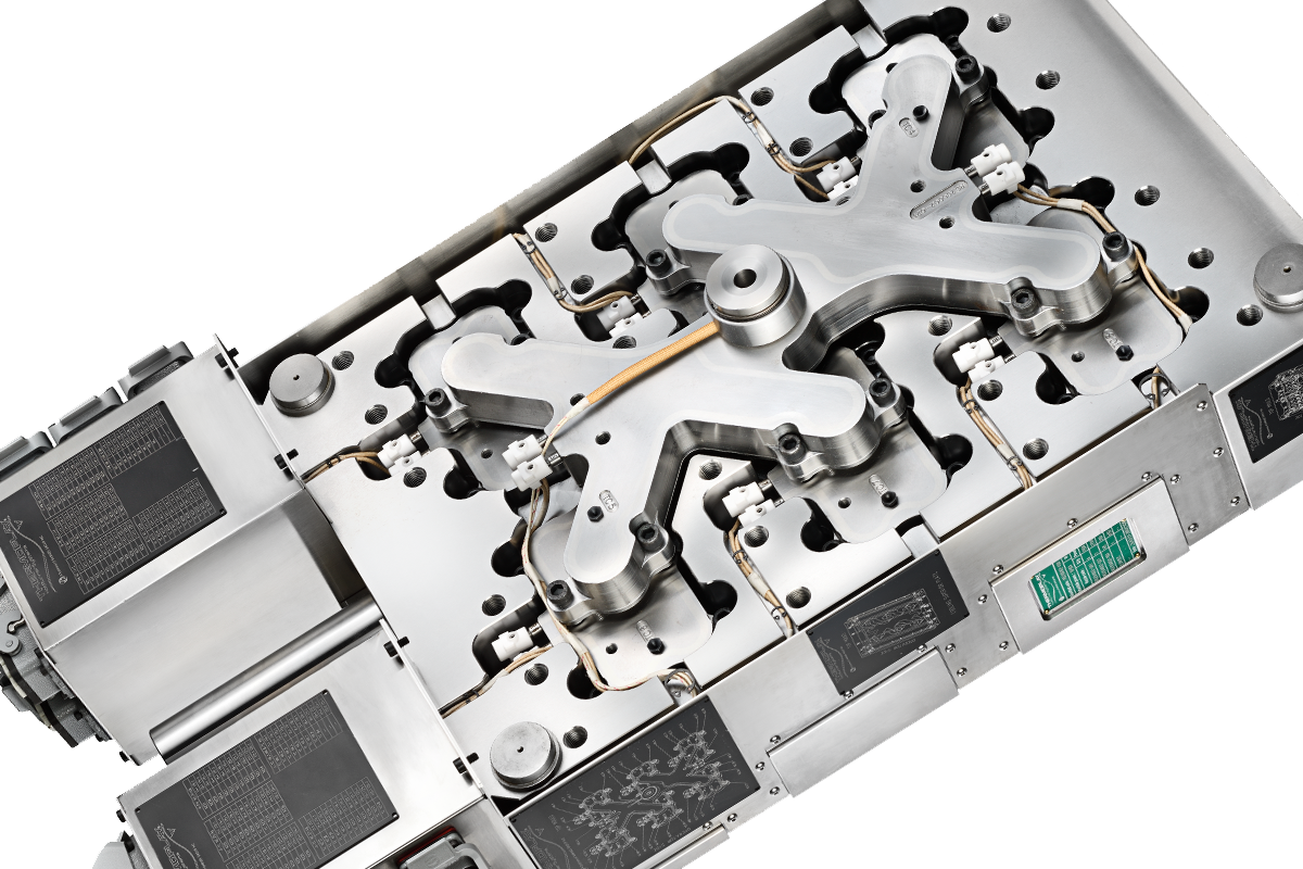 thermoplay-home-hot-runner-system-rd200002-1200x800